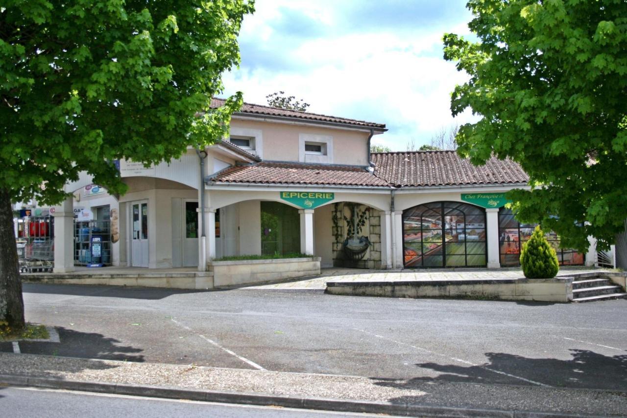 Bonabri Vacances - Chambres D'Hotes Chazelles  Bagian luar foto